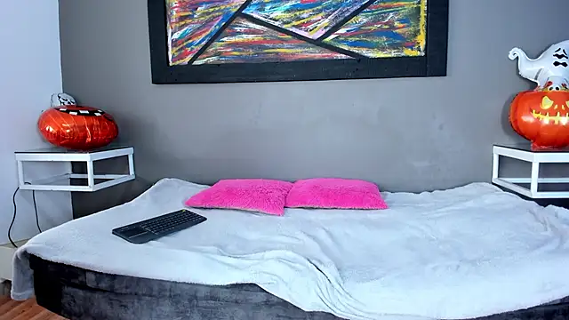 Snapshot of Charlotte_curvy_ chatting on October 15, 2025, 8:09 pm Charlotte curvy online show from October 15, 2025, 8:09 pm