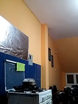 Snapshot of Elnegro28 chatting on February 14, 2025, 12:14 pm Elnegro28 online show from February 14, 2025, 12:14 pm