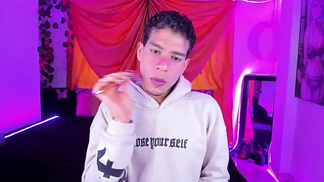 Ethan Boyy online show from October 15, 2025, 9:04 pm