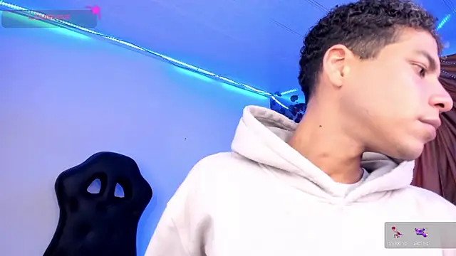 Ethan Boyy online show from November 17, 2025, 10:15 pm