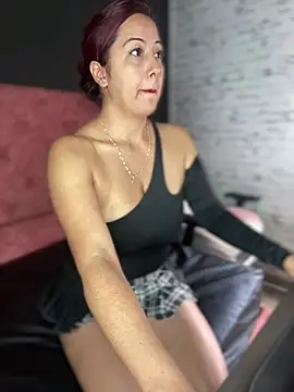 Snapshot of Miss__Melody chatting on January 28, 2025, 7:32 pm Miss Melody online show from January 28, 2025, 7:32 pm