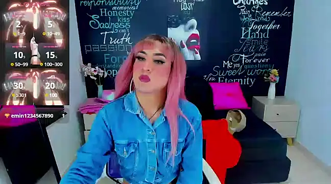 Snapshot of Georgina_Giio chatting on January 12, 2025, 9:30 am Georgina Giio online show from January 12, 2025, 9:30 am