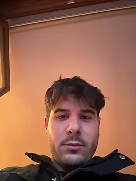 adictocm28 online show from January 13, 2025, 4:51 pm