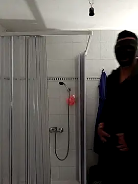 Snapshot of dennygladiator chatting on March 11, 2025, 11:59 pm dennygladiator online show from March 11, 2025, 11:59 pm