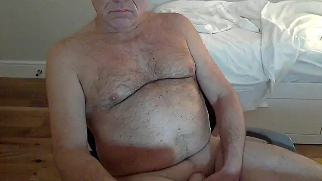 Snapshot of Eynoos_ chatting on November 22, 2025, 7:57 pm Eynoos online show from November 22, 2025, 7:57 pm