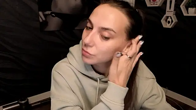 annabishop online show from October 8, 2025, 12:19 am