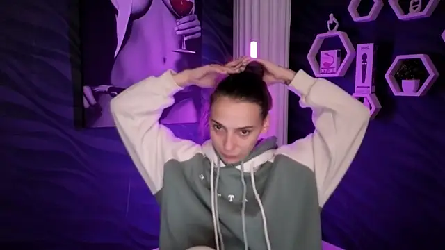 annabishop online show from October 9, 2025, 12:19 am