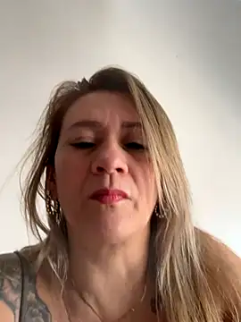 AtheneaRusell online show from November 16, 2025, 5:07 pm