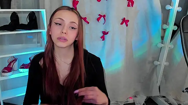 Snapshot of Sahara_Shields chatting on February 5, 2025, 4:25 pm Sahara Shields online show from February 5, 2025, 4:25 pm