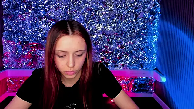 Snapshot of Sahara_Shields chatting on February 7, 2025, 3:30 pm Sahara Shields online show from February 7, 2025, 3:30 pm