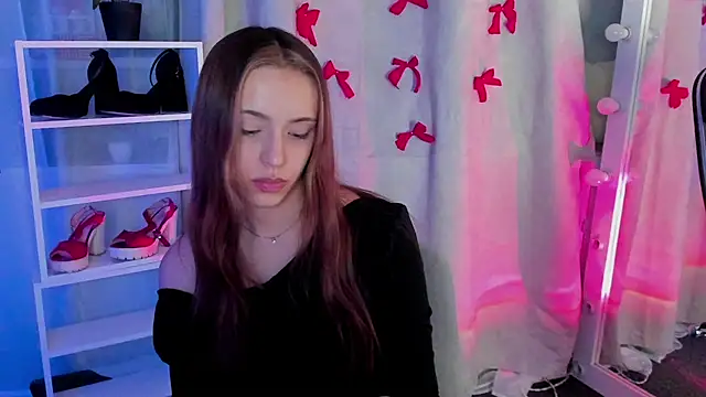 Snapshot of Sahara_Shields chatting on February 11, 2025, 4:46 pm Sahara Shields online show from February 11, 2025, 4:46 pm