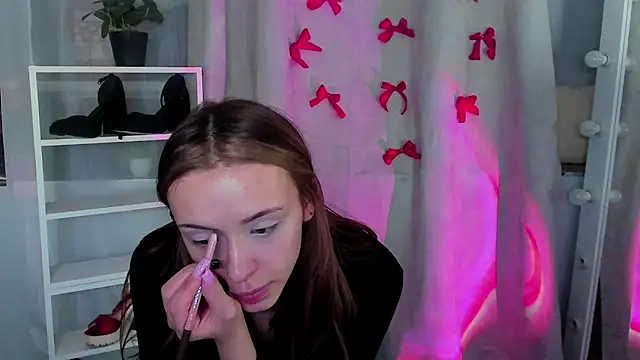 Snapshot of Sahara_Shields chatting on February 12, 2025, 10:24 am Sahara Shields online show from February 12, 2025, 10:24 am