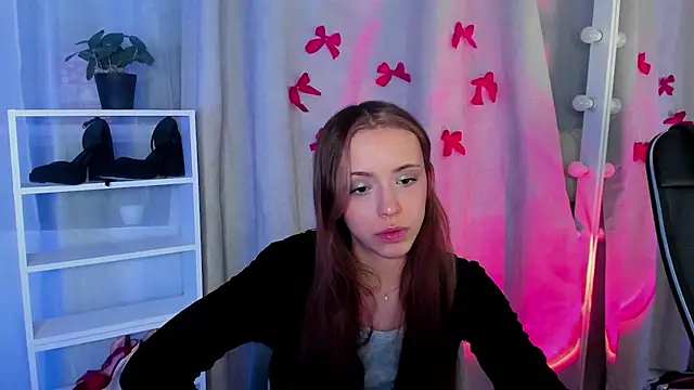 Snapshot of Sahara_Shields chatting on February 12, 2025, 1:27 pm Sahara Shields online show from February 12, 2025, 1:27 pm