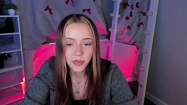 Snapshot of Sahara_Shields chatting on March 18, 2025, 4:26 pm Sahara Shields online show from March 18, 2025, 4:26 pm