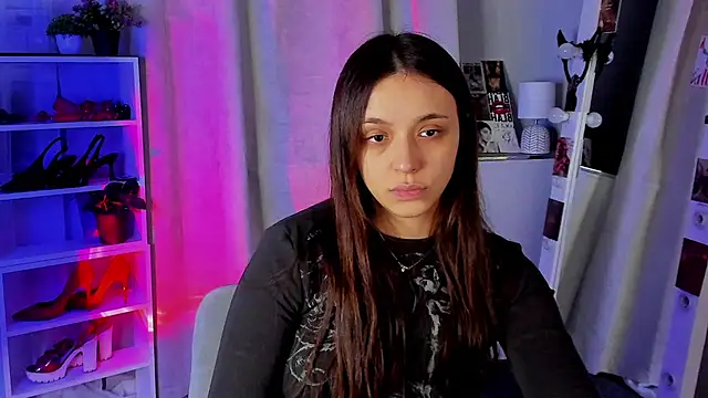 Snapshot of Sahara_Shields chatting on October 5, 2025, 10:02 am Sahara Shields online show from October 5, 2025, 10:02 am