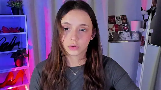 Snapshot of Sahara_Shields chatting on October 12, 2025, 10:25 am Sahara Shields online show from October 12, 2025, 10:25 am