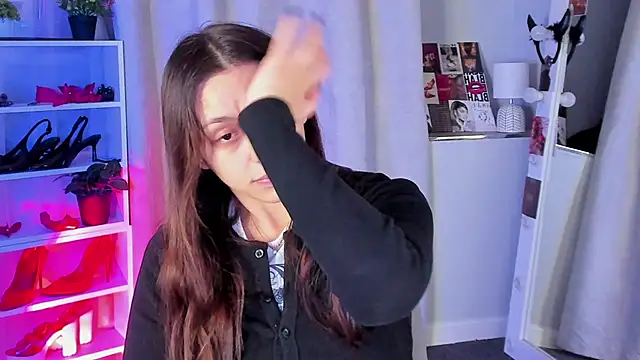 Snapshot of Sahara_Shields chatting on October 15, 2025, 10:04 am Sahara Shields online show from October 15, 2025, 10:04 am