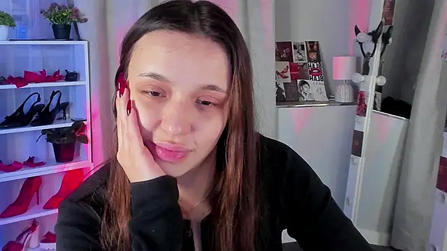 Snapshot of Sahara_Shields chatting on October 18, 2025, 10:16 am Sahara Shields online show from October 18, 2025, 10:16 am