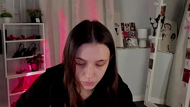 Snapshot of Sahara_Shields chatting on November 6, 2025, 10:27 am Sahara Shields online show from November 6, 2025, 10:27 am