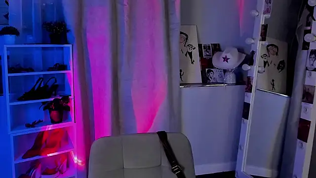 Snapshot of Sahara_Shields chatting on November 15, 2025, 10:12 am Sahara Shields online show from November 15, 2025, 10:12 am