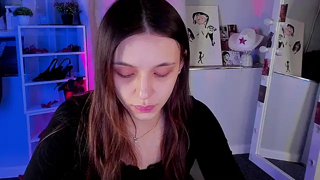 Snapshot of Sahara_Shields chatting on November 18, 2025, 10:20 am Sahara Shields online show from November 18, 2025, 10:20 am