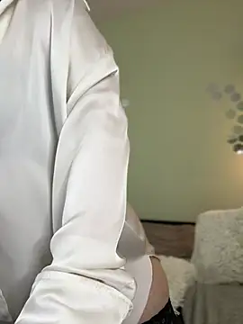 Snapshot of Kiss_My_Body chatting on February 2, 2025, 6:10 pm Kiss My Body online show from February 2, 2025, 6:10 pm