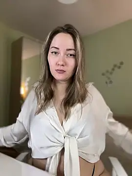 Snapshot of Kiss_My_Body chatting on March 6, 2025, 8:30 am Kiss My Body online show from March 6, 2025, 8:30 am