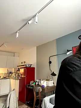 Snapshot of Kiss_My_Body chatting on October 10, 2025, 11:09 am Kiss My Body online show from October 10, 2025, 11:09 am