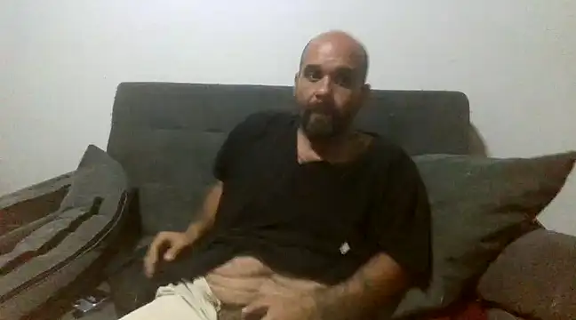 Snapshot of Chubi6669 chatting on February 6, 2025, 8:13 pm Chubi6669 online show from February 6, 2025, 8:13 pm