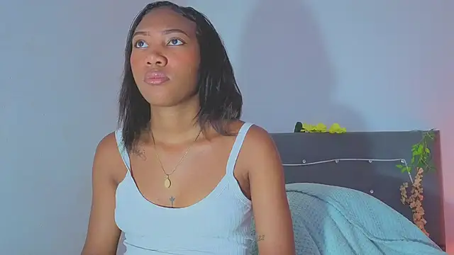 NoaBrowm online show from December 18, 2025, 12:17 am