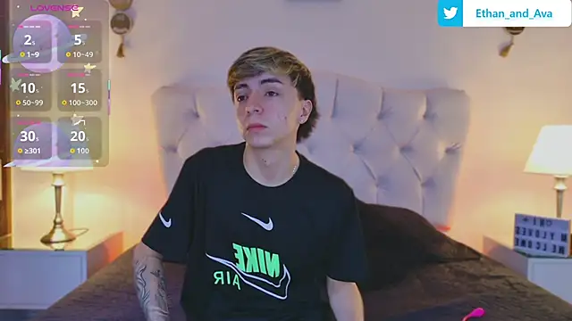 ethan and ava online show from September 12, 2025, 12:49 pm