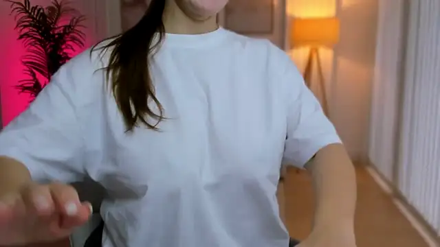 GoddessRoxana online show from November 3, 2025, 2:40 pm