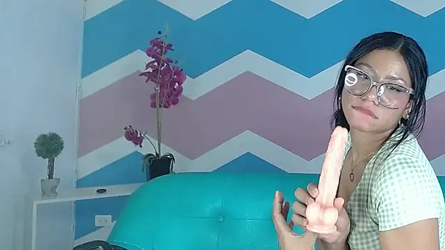 Snapshot of miss_honey01 chatting on January 25, 2025, 8:53 am miss honey01 online show from January 25, 2025, 8:53 am