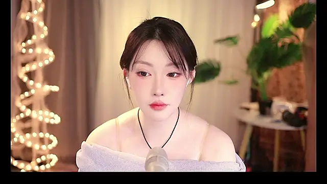 Snapshot of Dou-Dou-er chatting on March 2, 2025, 3:59 pm Dou-Dou-er online show from March 2, 2025, 3:59 pm
