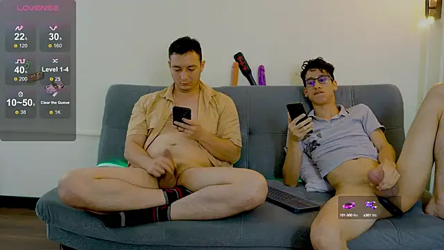 Snapshot of Cum_hunters chatting on February 1, 2025, 5:37 pm Cum hunters online show from February 1, 2025, 5:37 pm
