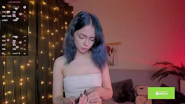 miuri miy online show from March 9, 2025, 4:22 pm