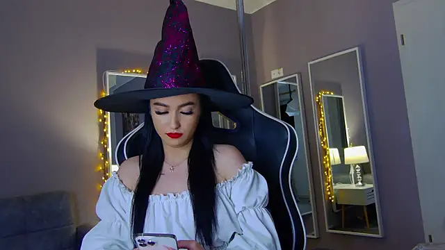 Snapshot of Eva_Lovvia_ chatting on February 7, 2025, 9:26 pm Eva Lovvia  online show from February 7, 2025, 9:26 pm