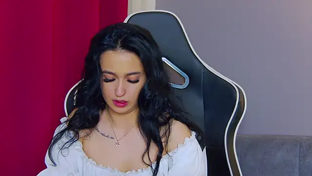 Snapshot of Eva_Lovvia_ chatting on February 11, 2025, 10:39 pm Eva Lovvia  online show from February 11, 2025, 10:39 pm