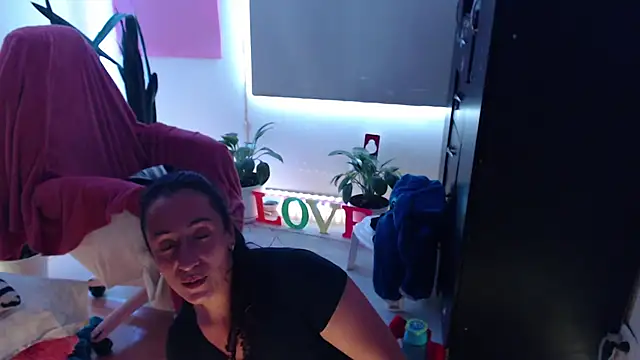 Snapshot of samy_love35 chatting on October 20, 2025, 9:15 pm samy love35 online show from October 20, 2025, 9:15 pm