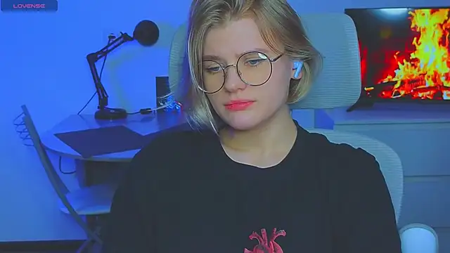 Snapshot of _JessieVibes chatting on February 8, 2025, 4:47 pm JessieVibes online show from February 8, 2025, 4:47 pm