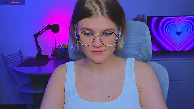 Snapshot of _JessieVibes chatting on February 23, 2025, 8:55 pm JessieVibes online show from February 23, 2025, 8:55 pm