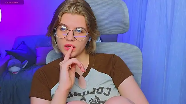 Snapshot of _JessieVibes chatting on March 11, 2025, 3:45 pm JessieVibes online show from March 11, 2025, 3:45 pm