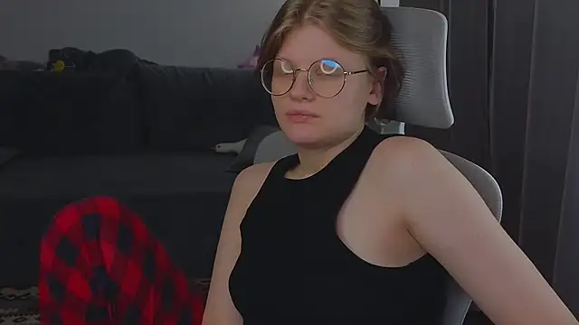 Snapshot of _JessieVibes chatting on September 9, 2025, 3:22 pm JessieVibes online show from September 9, 2025, 3:22 pm