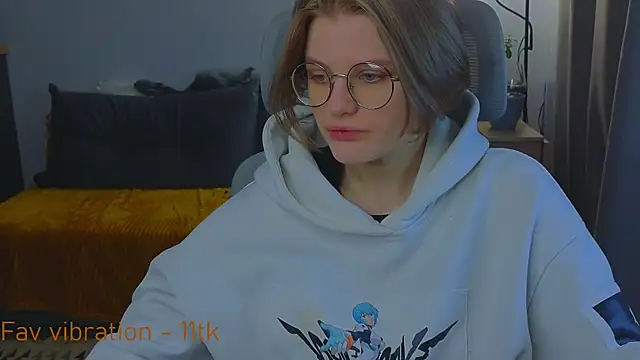 Snapshot of _JessieVibes chatting on October 18, 2025, 12:28 pm JessieVibes online show from October 18, 2025, 12:28 pm