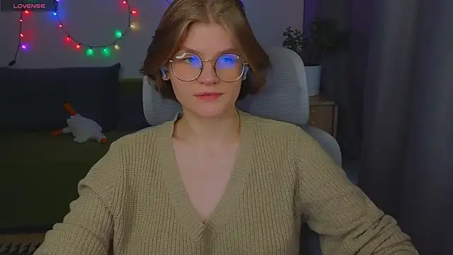 Snapshot of _JessieVibes chatting on November 15, 2025, 12:56 pm JessieVibes online show from November 15, 2025, 12:56 pm