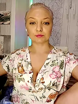 Snapshot of Anesteishen chatting on February 19, 2025, 6:10 pm Anesteishen online show from February 19, 2025, 6:10 pm