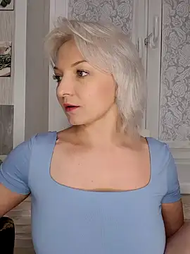 Snapshot of Anesteishen chatting on March 3, 2025, 7:06 pm Anesteishen online show from March 3, 2025, 7:06 pm