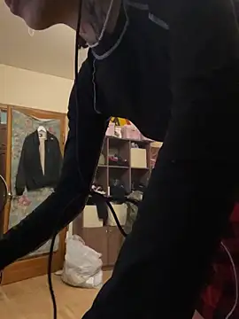 Snapshot of mollyEXD chatting on November 17, 2025, 8:36 pm mollyEXD online show from November 17, 2025, 8:36 pm