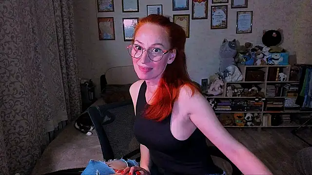 red rocco online show from February 18, 2025, 5:21 pm