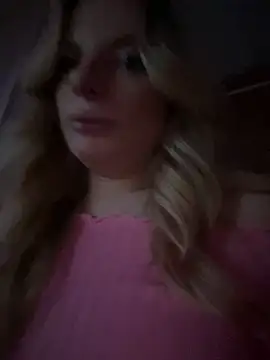 Snapshot of LanaSparks chatting on November 1, 2025, 4:58 am LanaSparks online show from November 1, 2025, 4:58 am